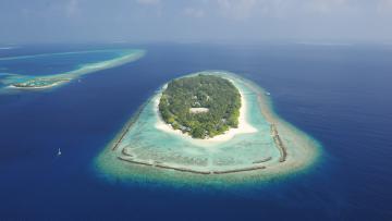 Royal Island Resort & Spa